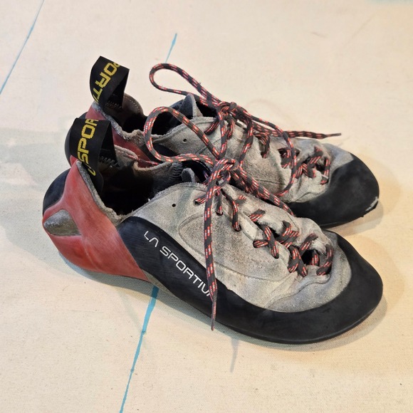 La Sportiva Mythos Climbing Shoes 2010s Size 38 EU 7 USW 5-6 USM - Picture 1 of 11